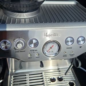 Breville Barista Express Espresso Machine